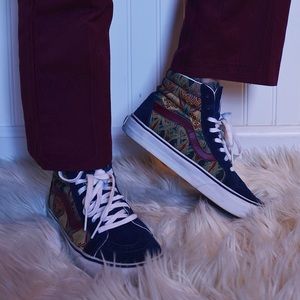High top blue/trippy pattern Vans